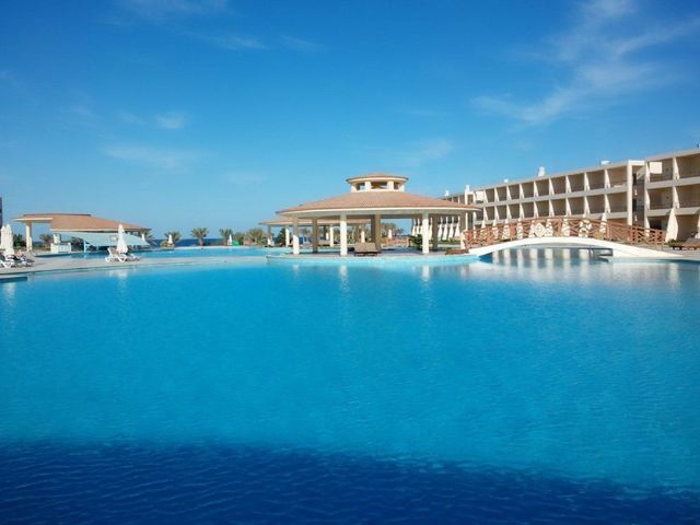 BRAYKA LAGOON RESORT фото 4