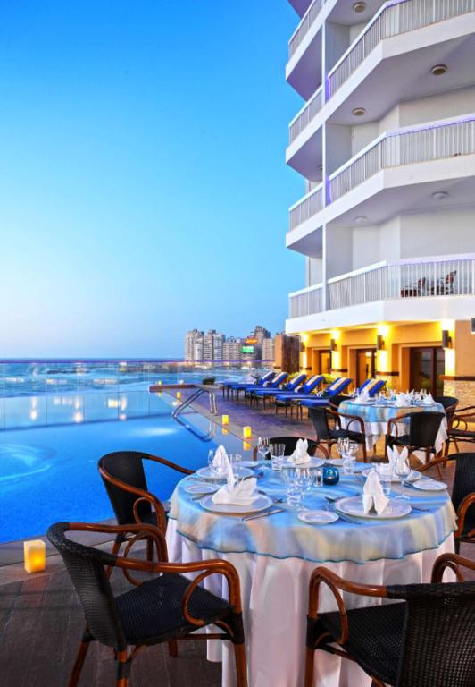 HILTON ALEXANDRIA CORNICHE фото 5