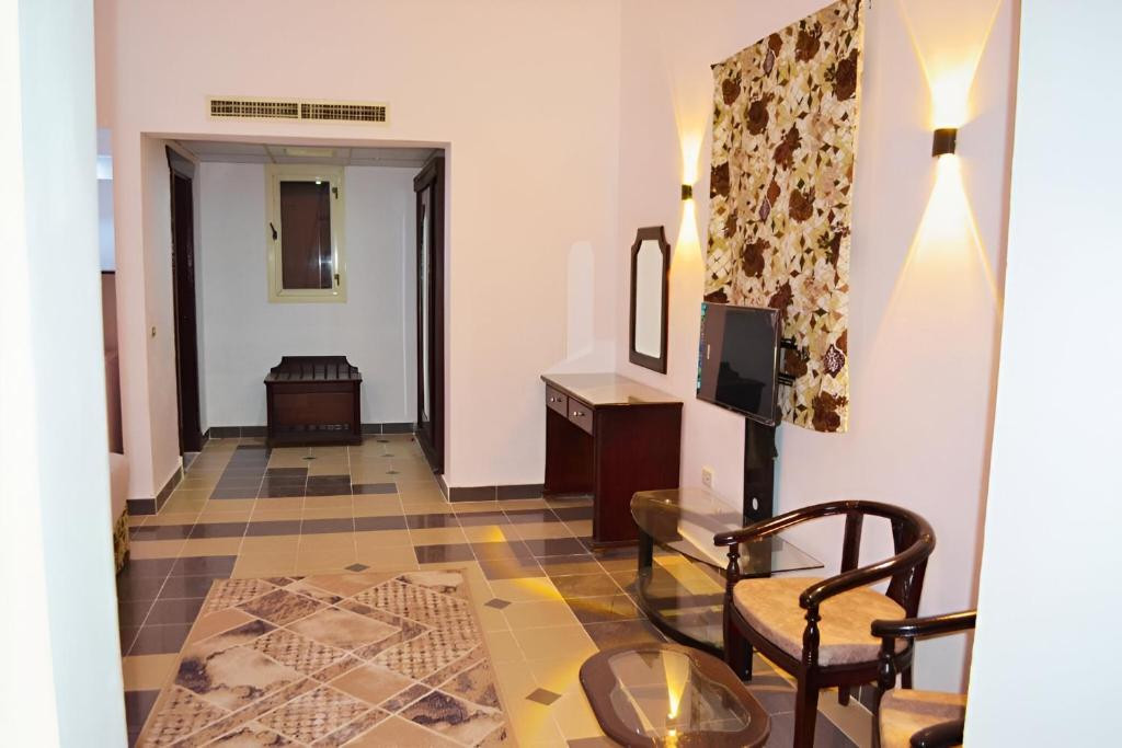 HOSTMARK ZABARGAD BEACH RESORT фото 4
