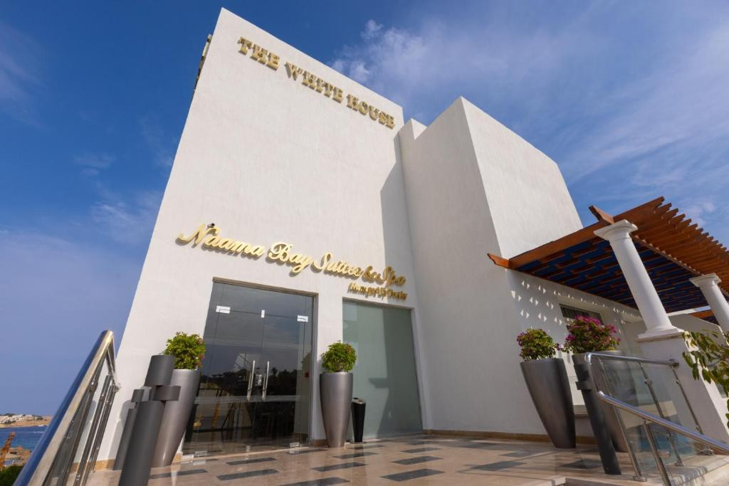 NAAMA BAY SUITES & SPA ADULTS ONLY 18+