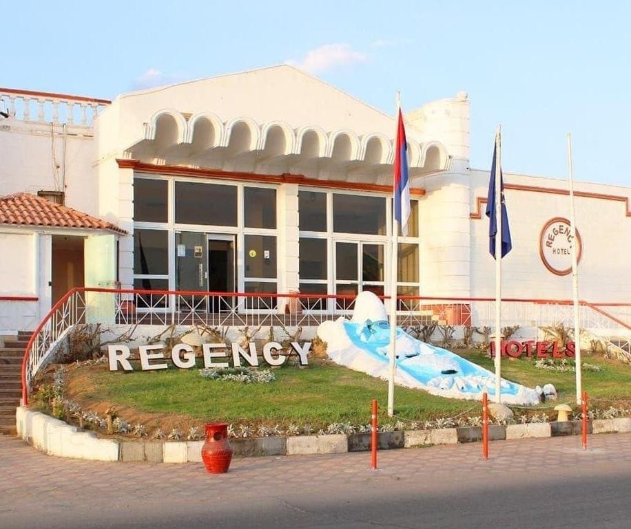 REGENCY ROYAL HILLS фото 2