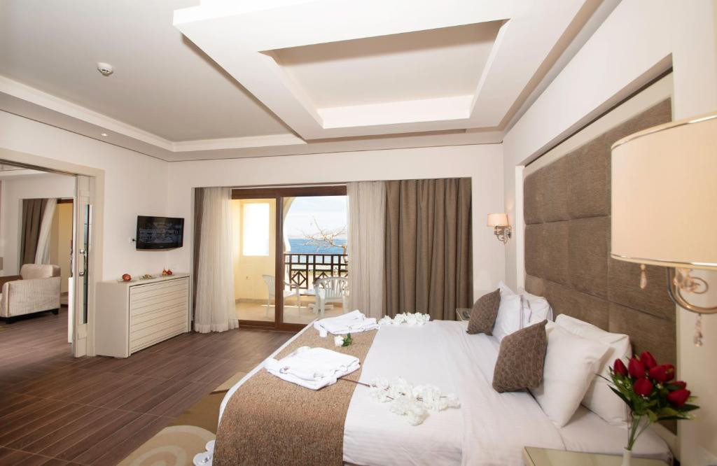 CHARMILLION CLUB RESORT (EX. SEA CLUB RESORT) фото 3