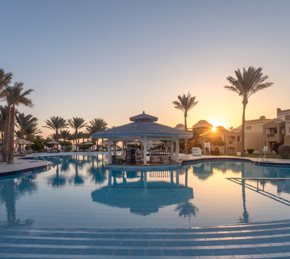 SERENITY ALPHA BEACH (EX. SERENITY MAKADI BEACH) фото 3