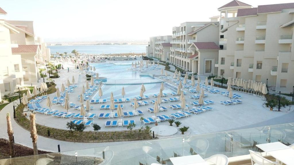 SERENITY SKY ARC HOTEL