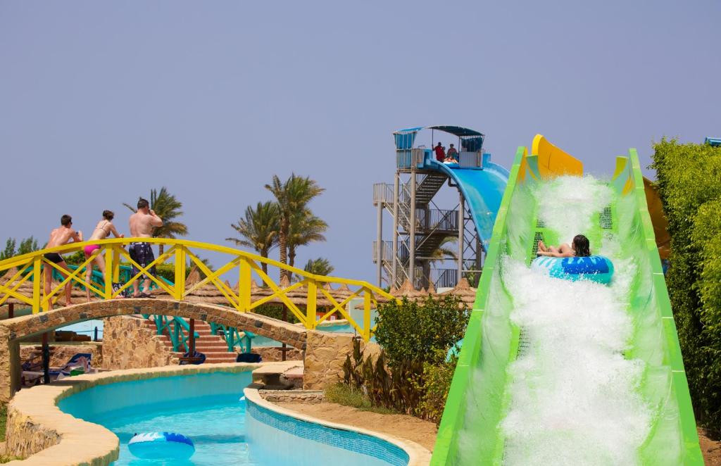 TITANIC BEACH SPA & AQUA PARK фото 4