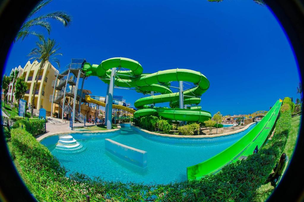 TITANIC BEACH SPA & AQUA PARK фото 6