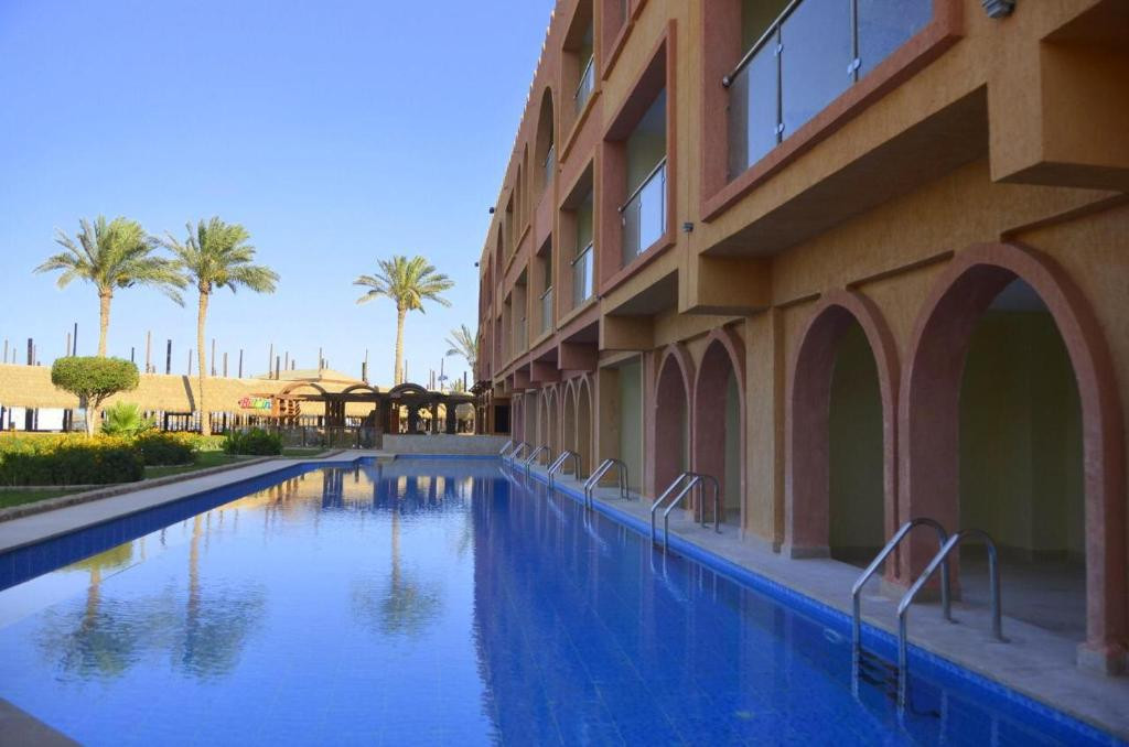 EDGE ROTANA SEA BEACH AQUA PARK (EX. SEA BEACH AQUA PARK RESORT) фото 4