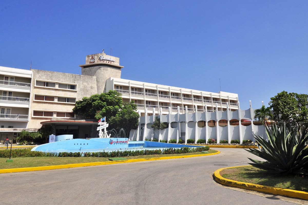 COMODORO HOTEL