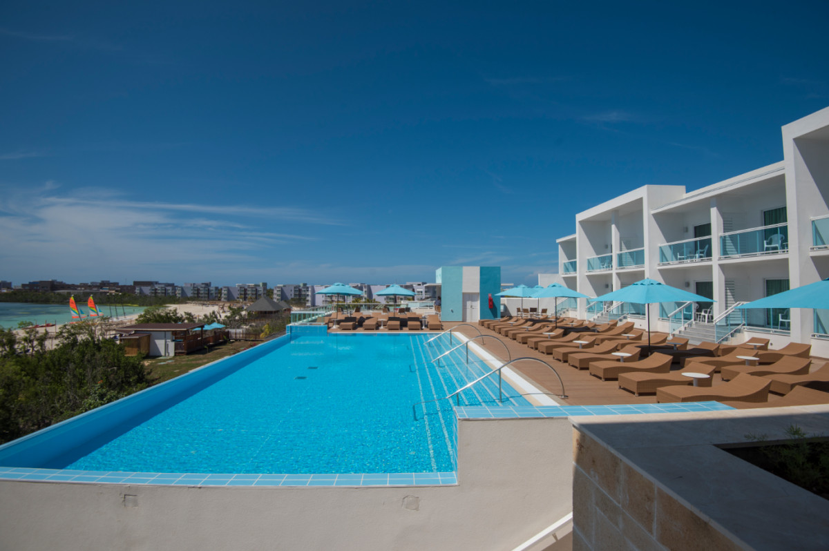 LAS SALINAS PLAZA & SPA