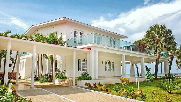 MYSTIQUE CASA PERLA ADULTS ONLY 16+