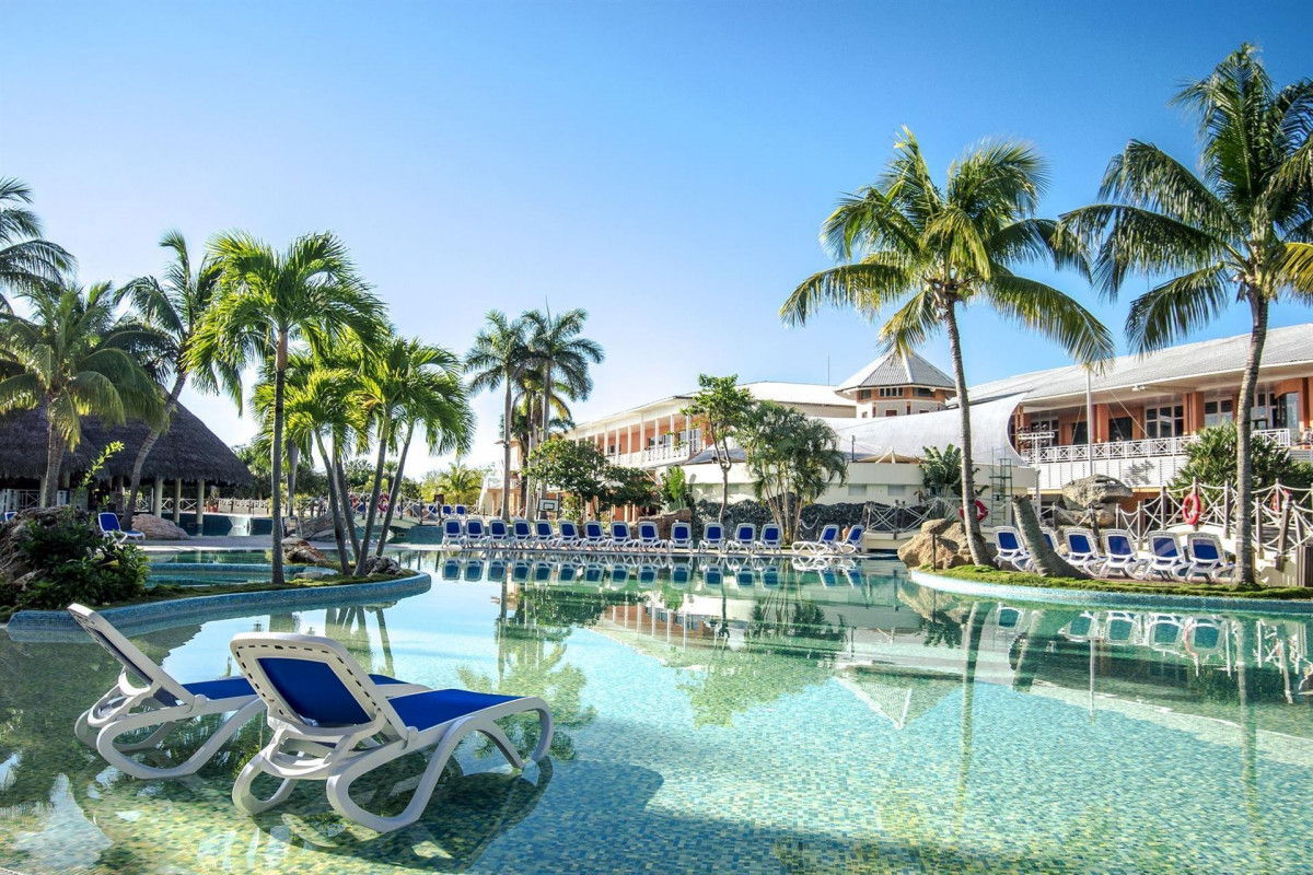 ROYALTON HICACOS ADULTS ONLY 18+
