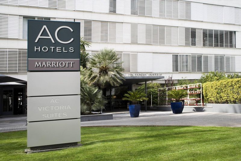 AC VICTORIA SUITES фото 2
