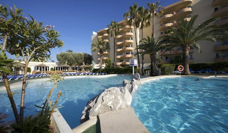 ALCUDIA BEACH APARTHOTEL