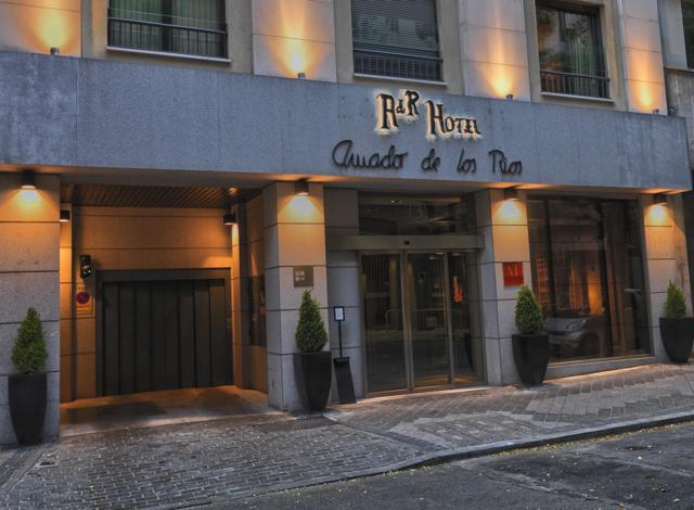 THE PAVILIONS (EX. AMADOR DE LOS RIOS)