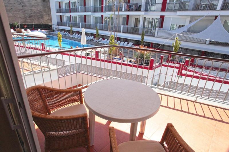 APARTAMENTOS ARENA SUITES фото 6
