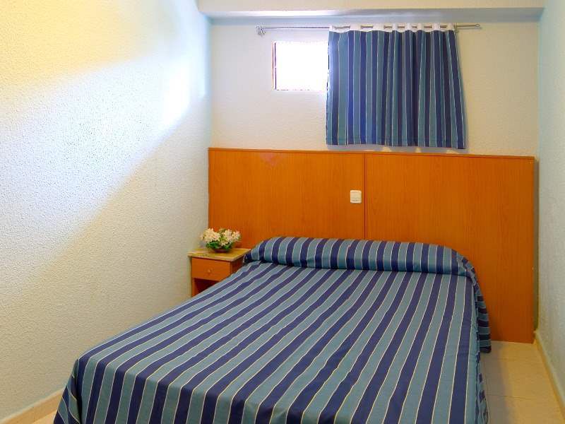 APARTAMENTOS MAGIC TROPICANA SUITES фото 4