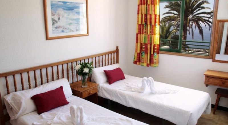 APARTAMENTOS PALMERA MAR