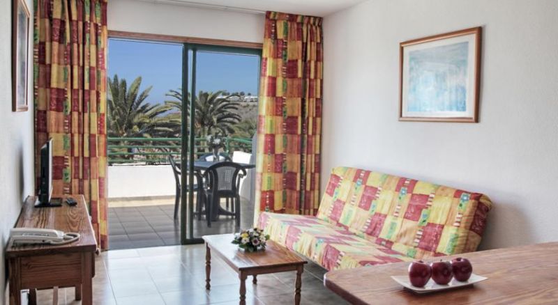 APARTAMENTOS PALMERA MAR фото 8