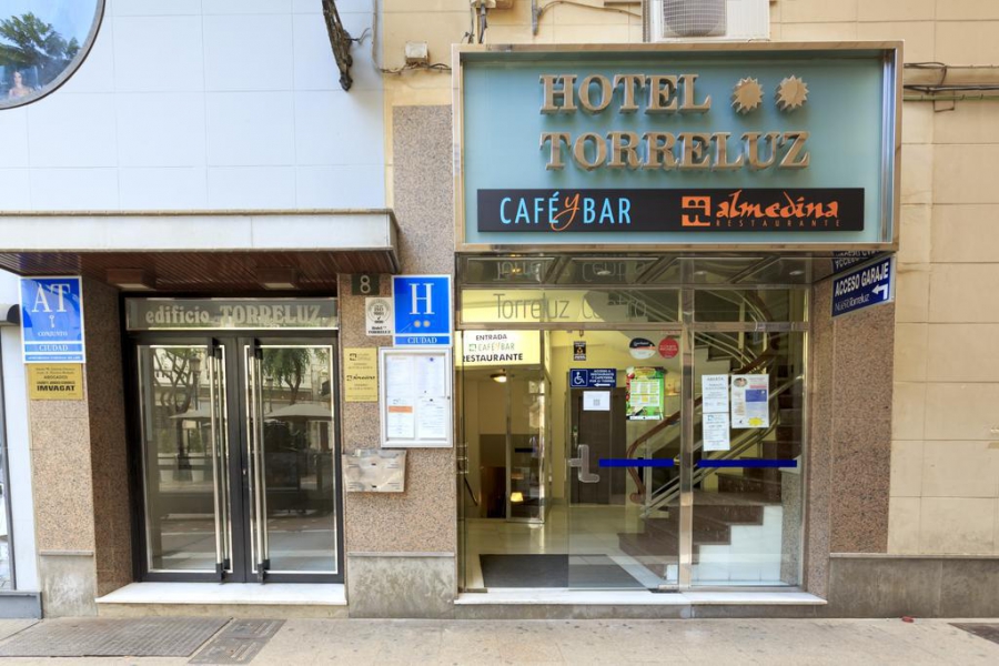 APARTAMENTOS TORRELUZ