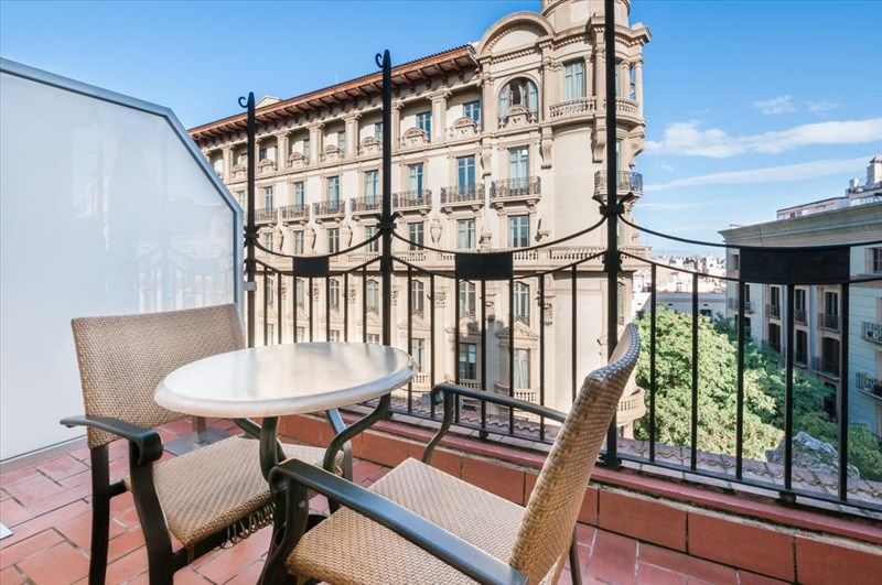 COLONIAL BARCELONA