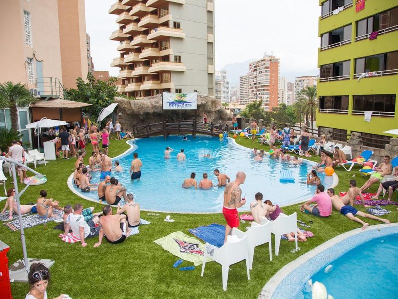 BENIDORM CELEBRATIONS POOL PARTY RESORT фото 2