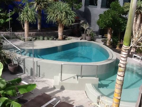 BOHEMIA SUITES & SPA