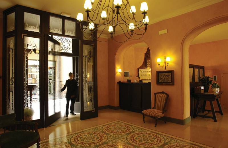 BREMON HOTEL CARDONA фото 3