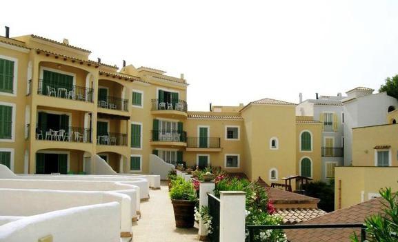 CALA PI CLUB