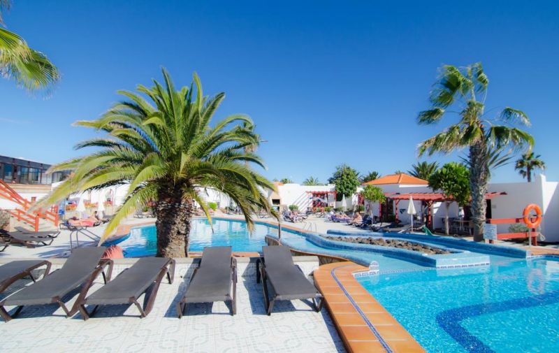 CASTILLO BEACH CLUB LAKE