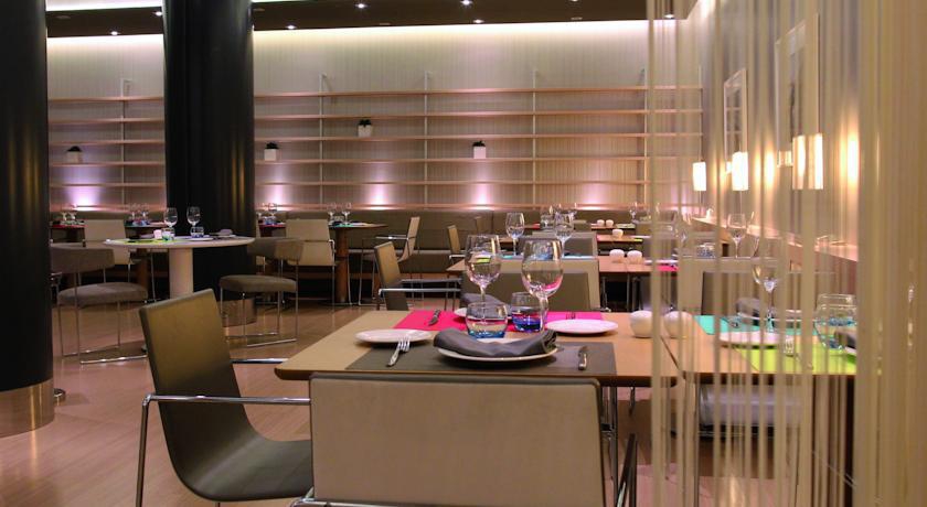 DOUBLETREE BY HILTON GIRONA (EX. URH GIRONA) фото 3