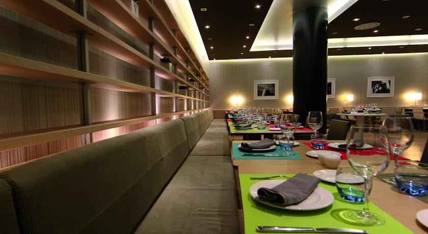 DOUBLETREE BY HILTON GIRONA (EX. URH GIRONA) фото 4