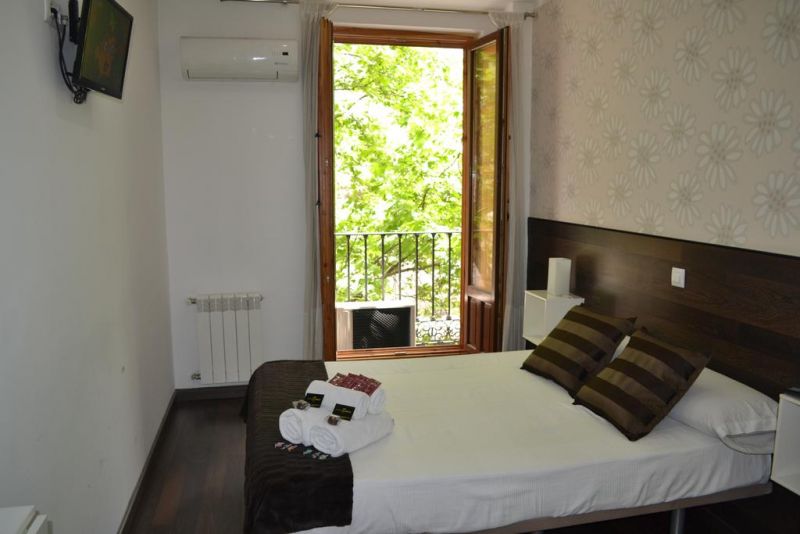 EL BREZO HOSTAL
