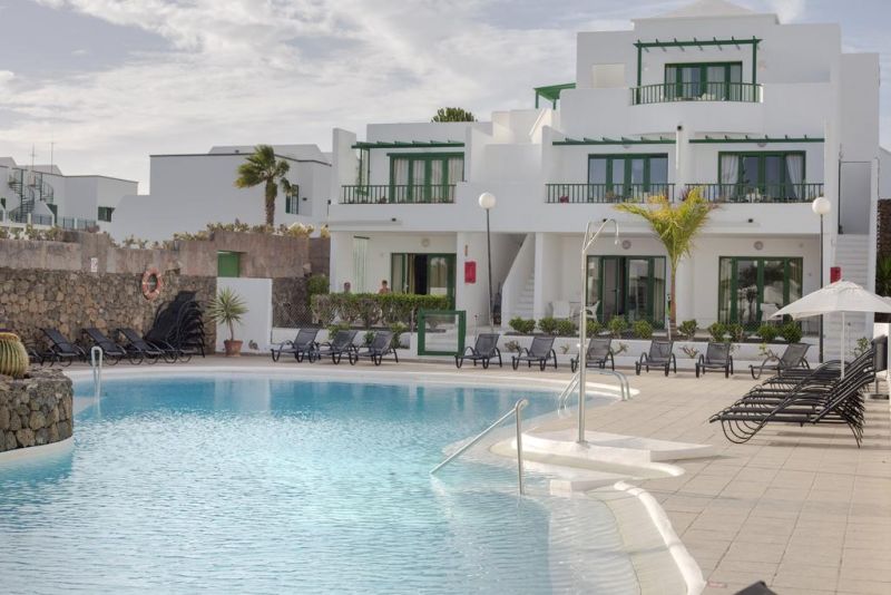 EL GUARAPO APARTMENTS