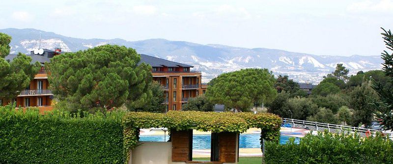 EL MONTANYA RESORT & SPA