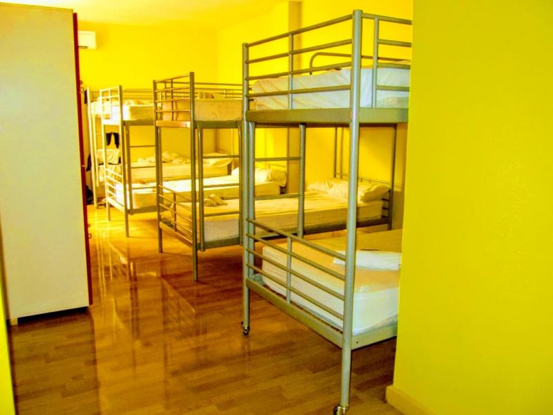 FEETUP YELLOW NEST HOSTEL BARCELONA фото 8