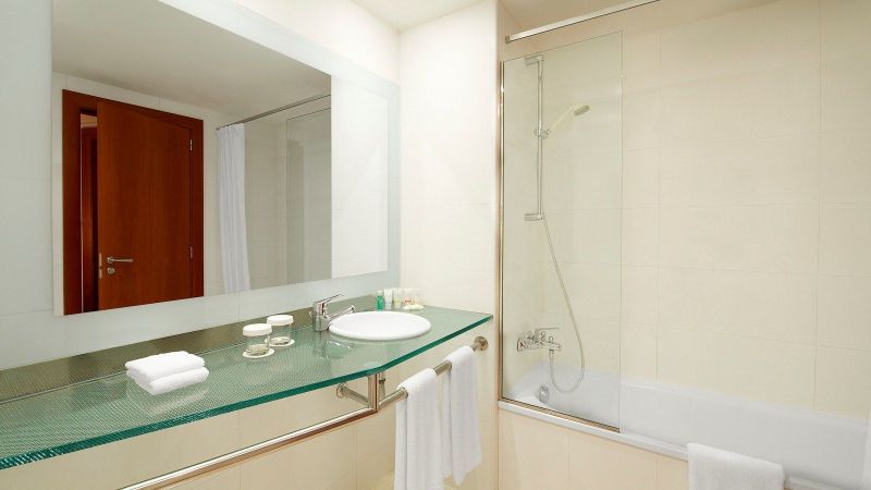 FOUR POINT BY SHERATON BARCELONA DIAGONAL