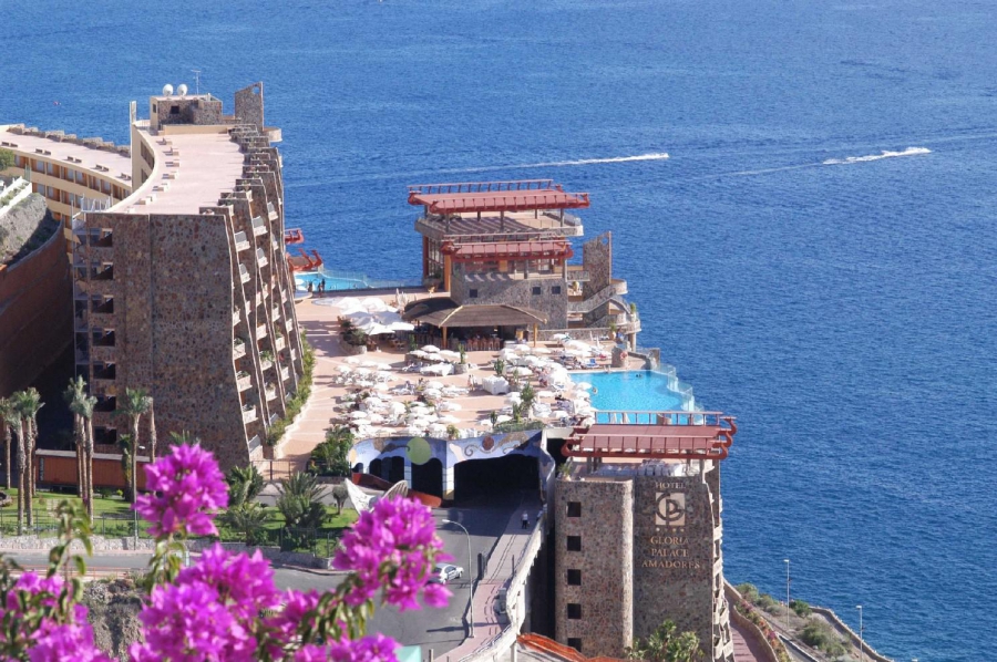 GLORIA PALACE AMADORES