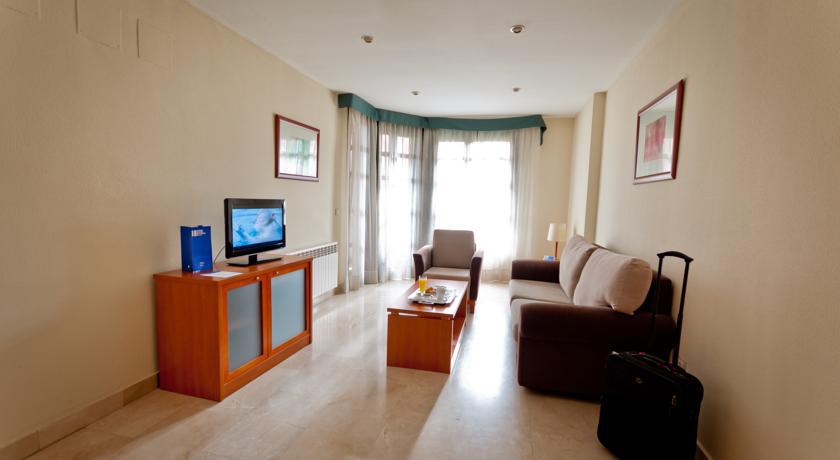 GRAN HOTEL ALMENAR фото 2