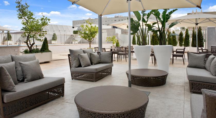 HILTON GARDEN INN SEVILLA фото 2