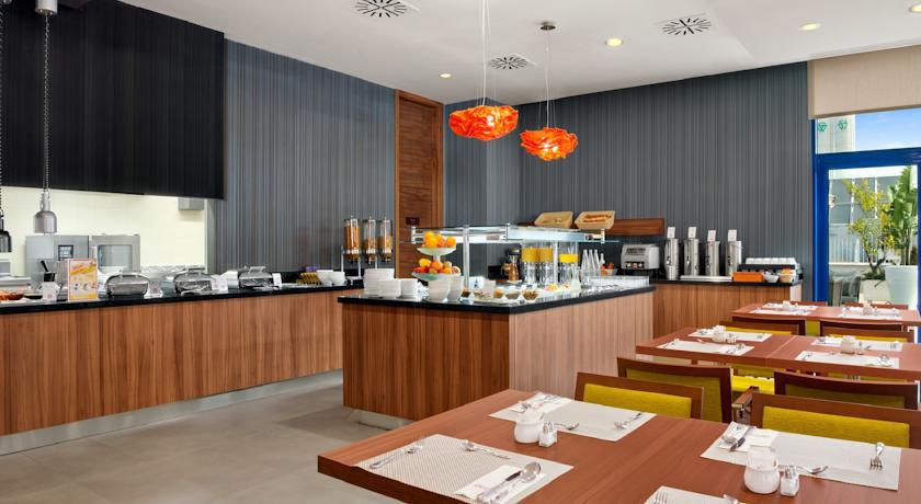 HILTON GARDEN INN SEVILLA фото 8