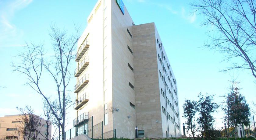 HOLIDAY INN EXPRESS BARCELONA SANT CUGAT