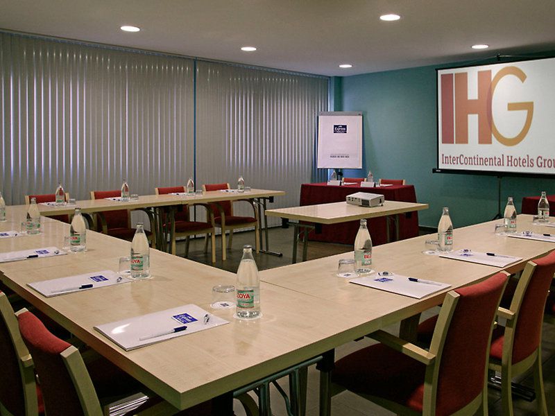 HOLIDAY INN EXPRESS MADRID AIRPORT фото 3