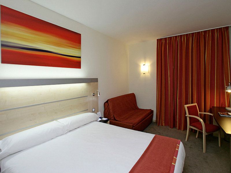HOLIDAY INN EXPRESS MADRID AIRPORT фото 8