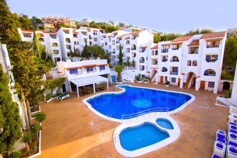 HOLIDAY PARK APT