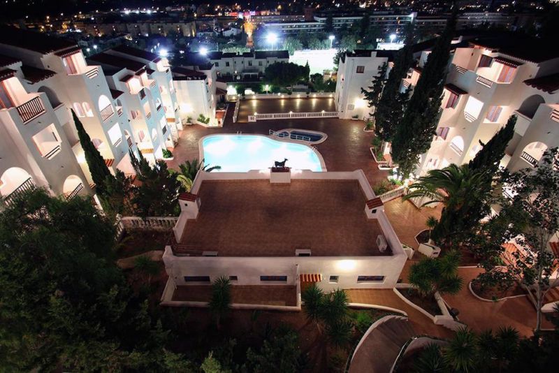 HOLIDAY PARK APT фото 3