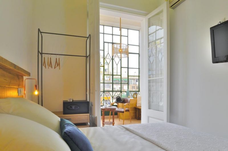 HOSTAL GIRONA фото 3