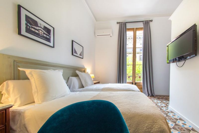 HOSTAL GIRONA фото 4