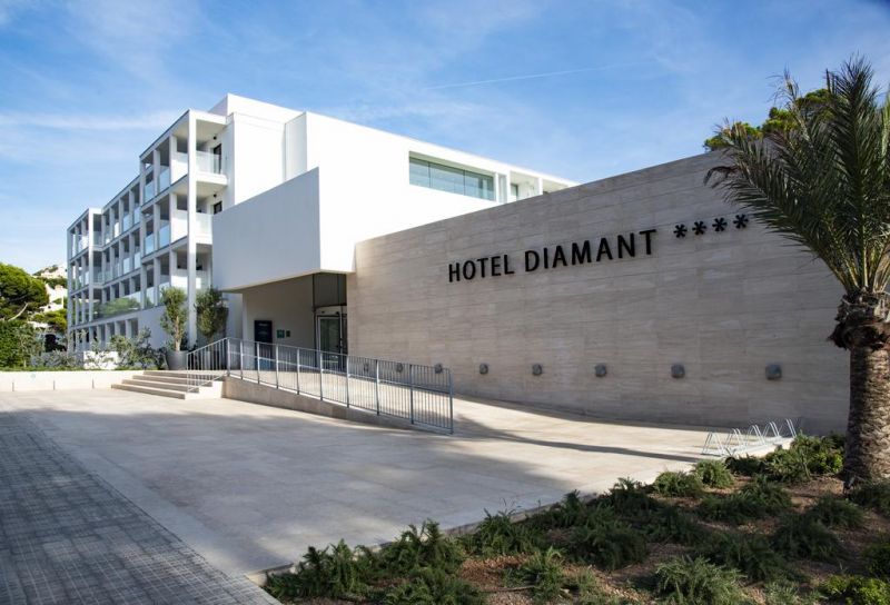 HOTEL DIAMANT