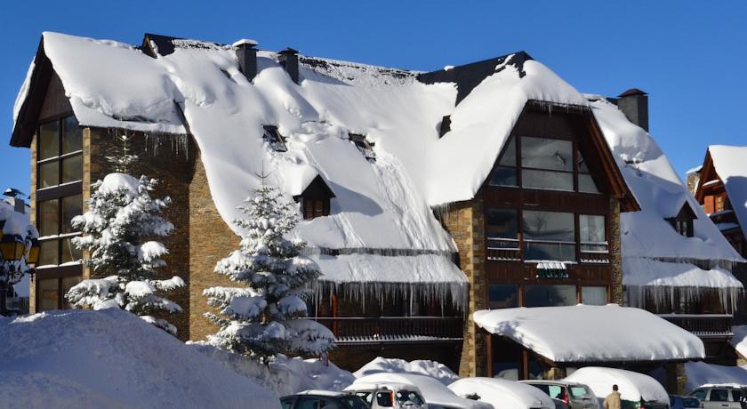 HOTEL HUSA CHALET BASSIBE