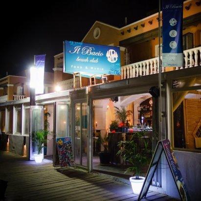 LLOYDS BEACH CLUB фото 2